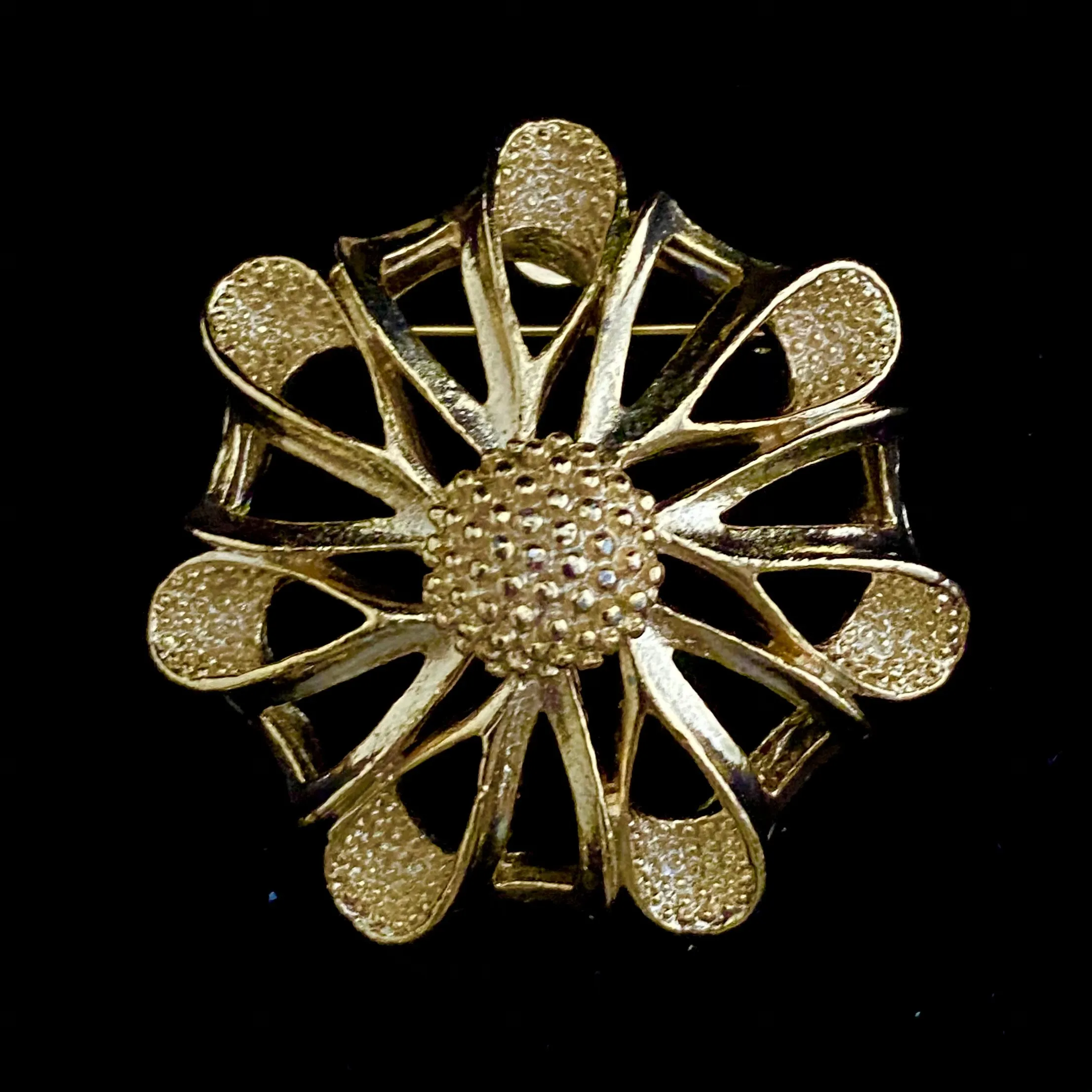 1960s Gerry's Flower Brooch