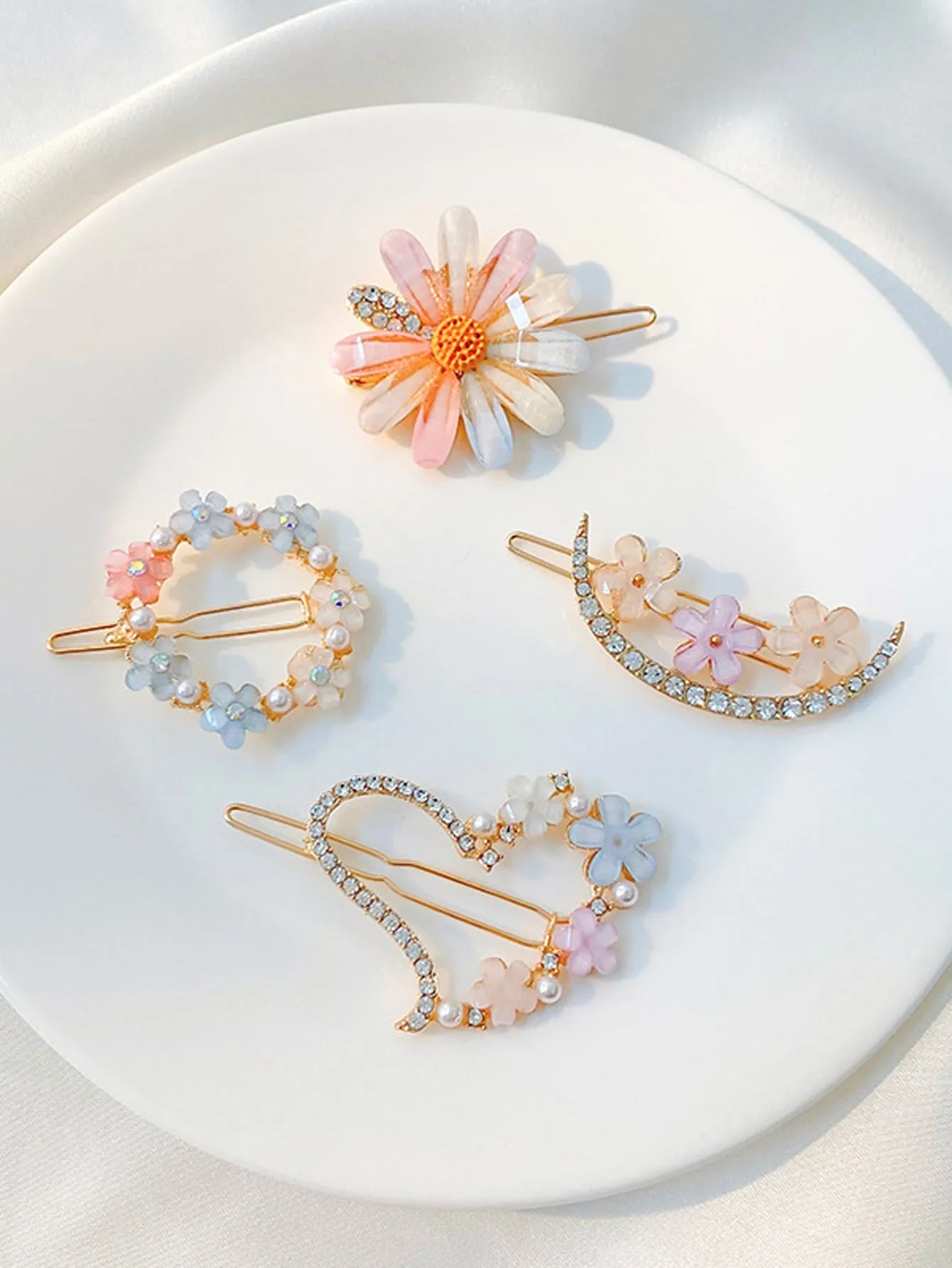 4pcs/Set Pastel Flowers Design Hair Clips for Women Barrette Styling Hair