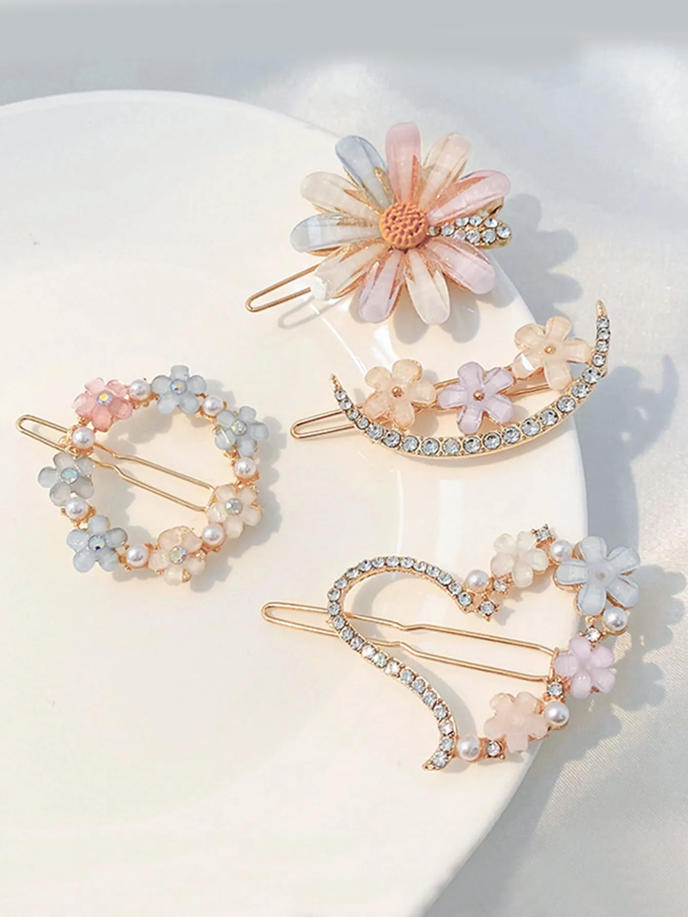 4pcs/Set Pastel Flowers Design Hair Clips for Women Barrette Styling Hair