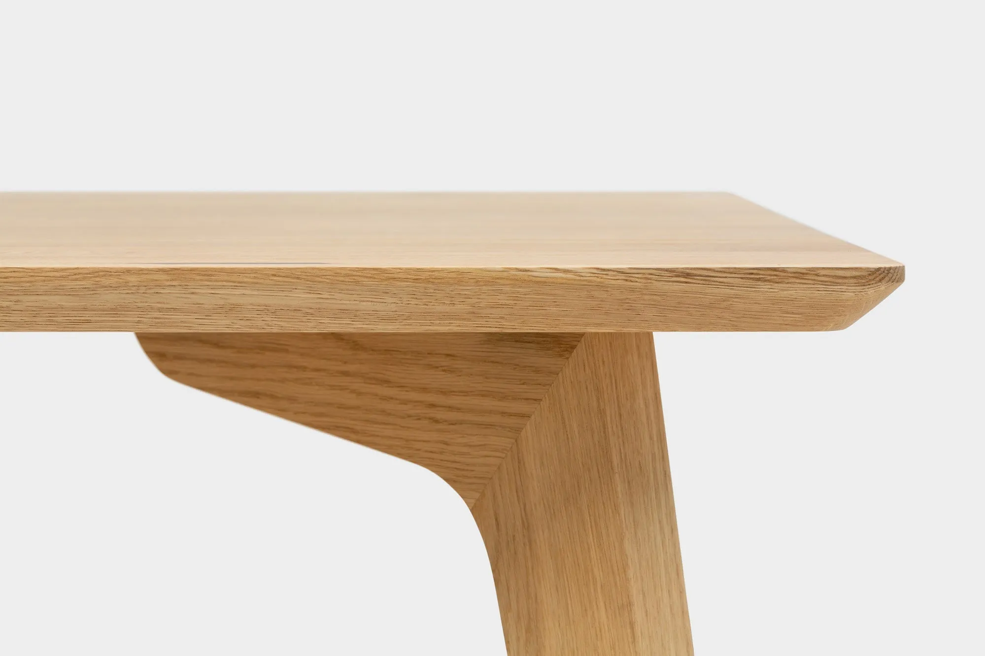 AMBER S | Oak Dining Table