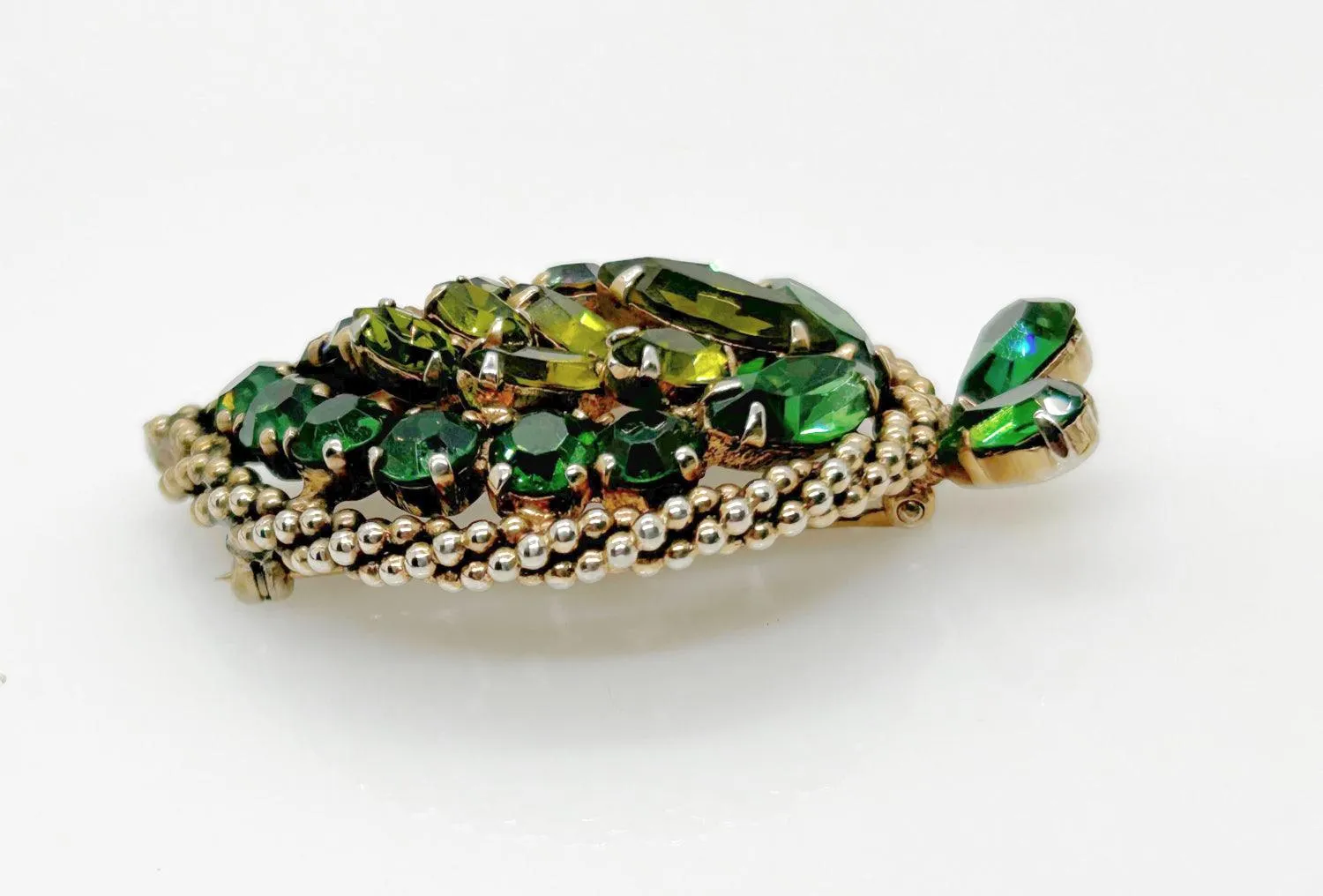 Early Unsigned Weiss Green-Gray Vintage Rhinestone Leaf Brooch