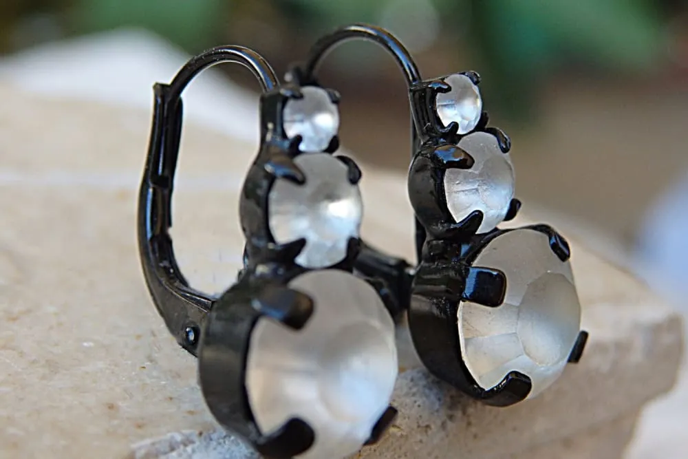 White black earrings